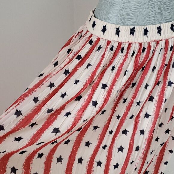 Cambridge Country Store | Stars and Stripes Skirt - Picture 2 of 6
